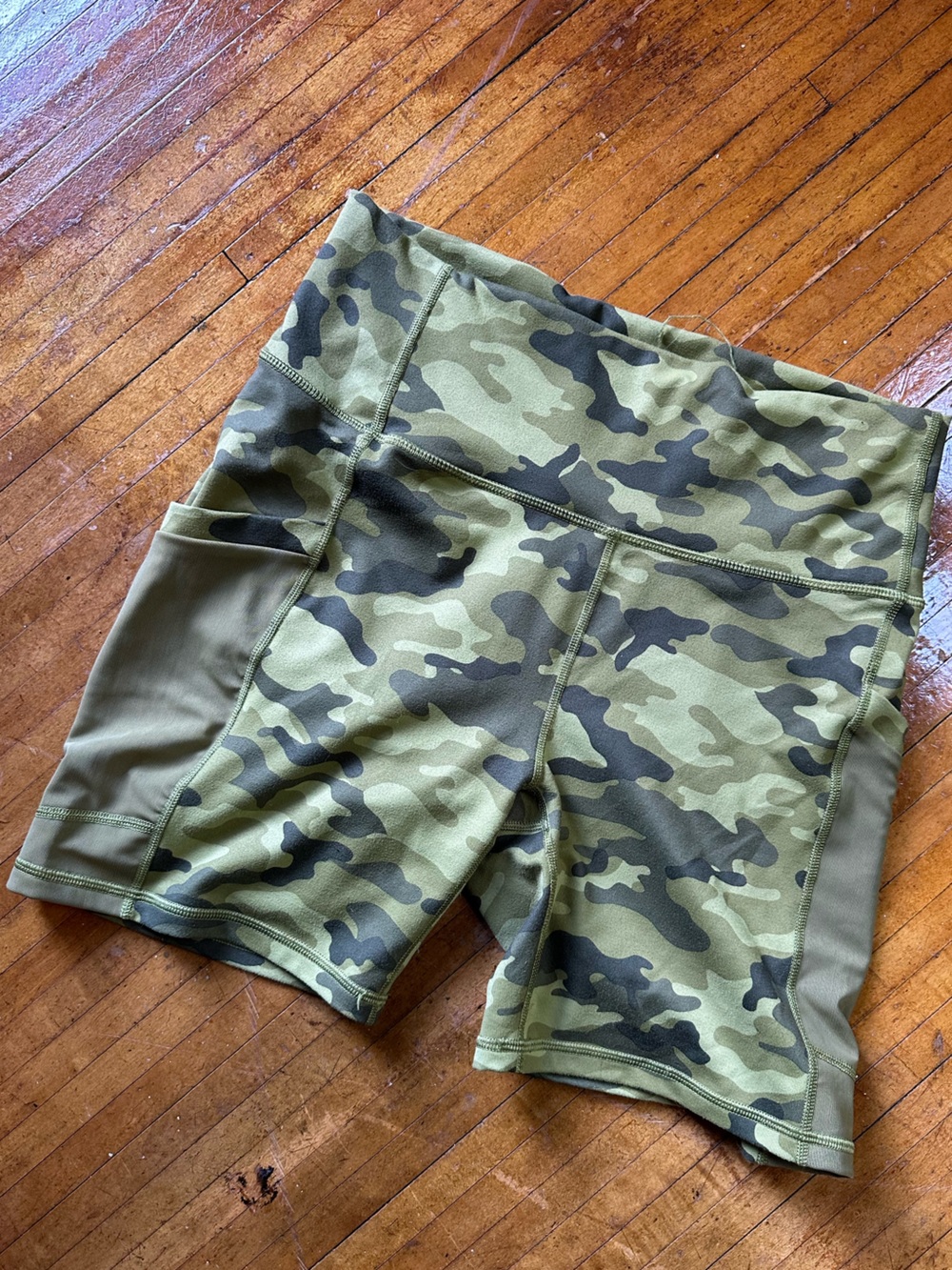 Fabletics Women’s High-Waist Camo Performance Shorts